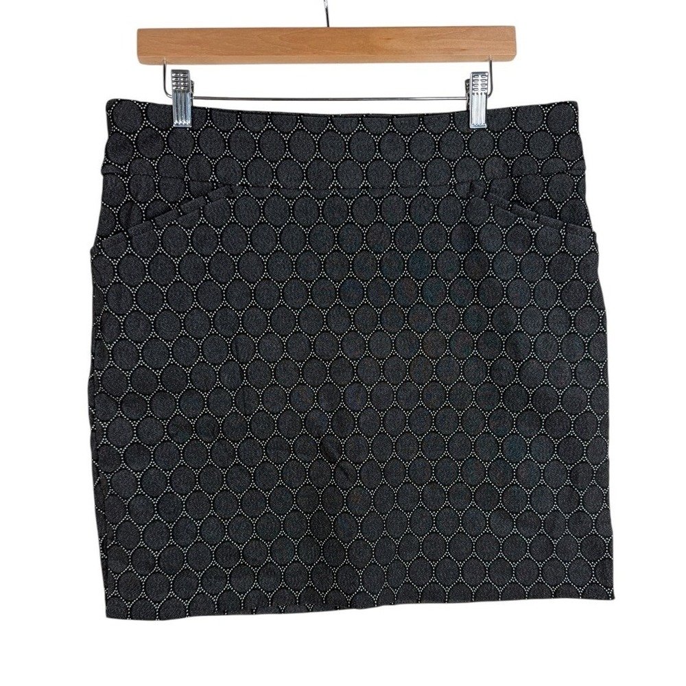 Chico's Perfect Stretch Geometric Print Pull On Skort size 2 (US Large) Black